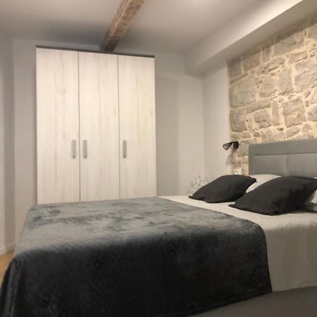 Apartman Blue Moon Split- Free Parking מראה חיצוני תמונה