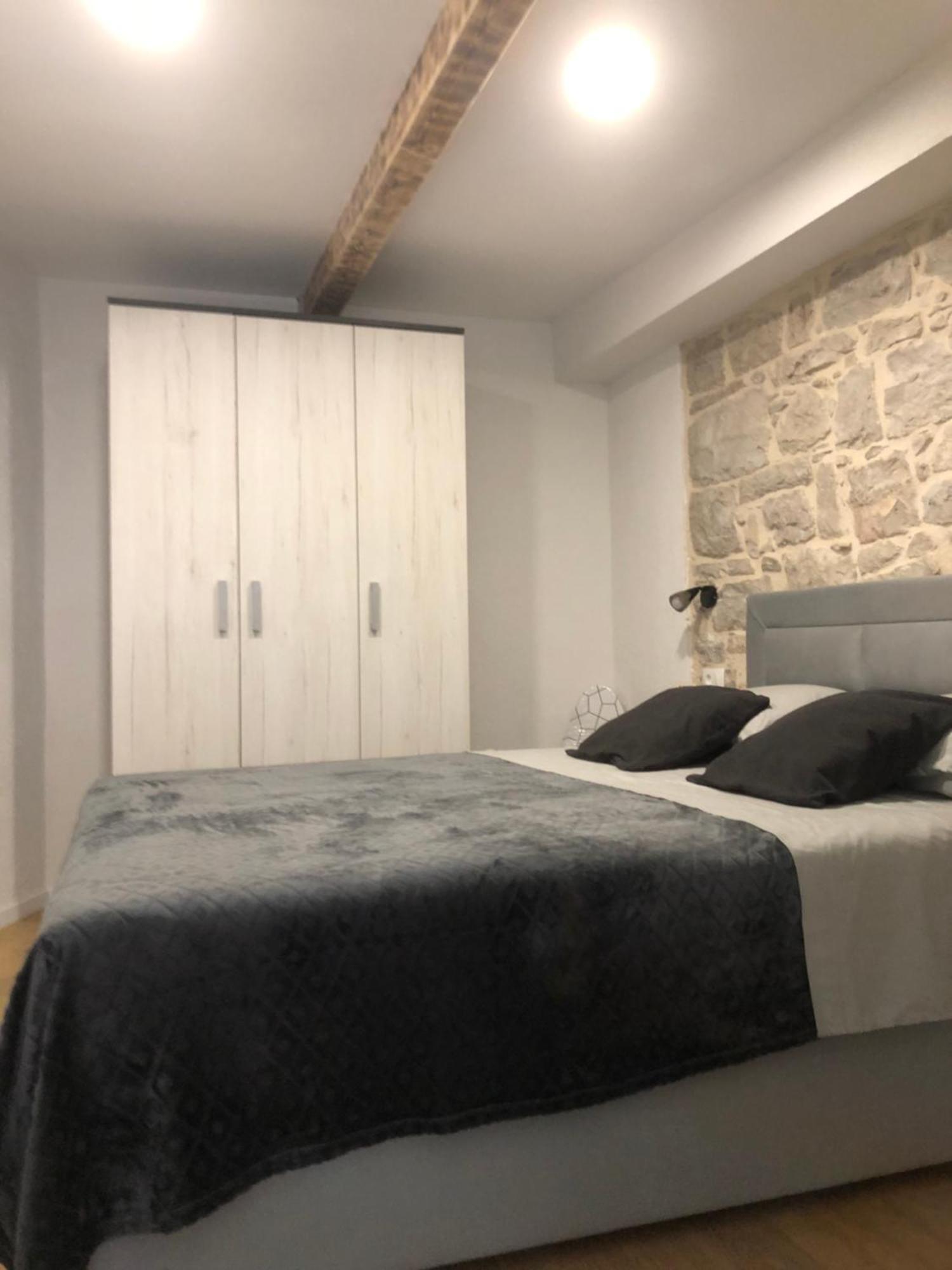 Apartman Blue Moon Split- Free Parking מראה חיצוני תמונה