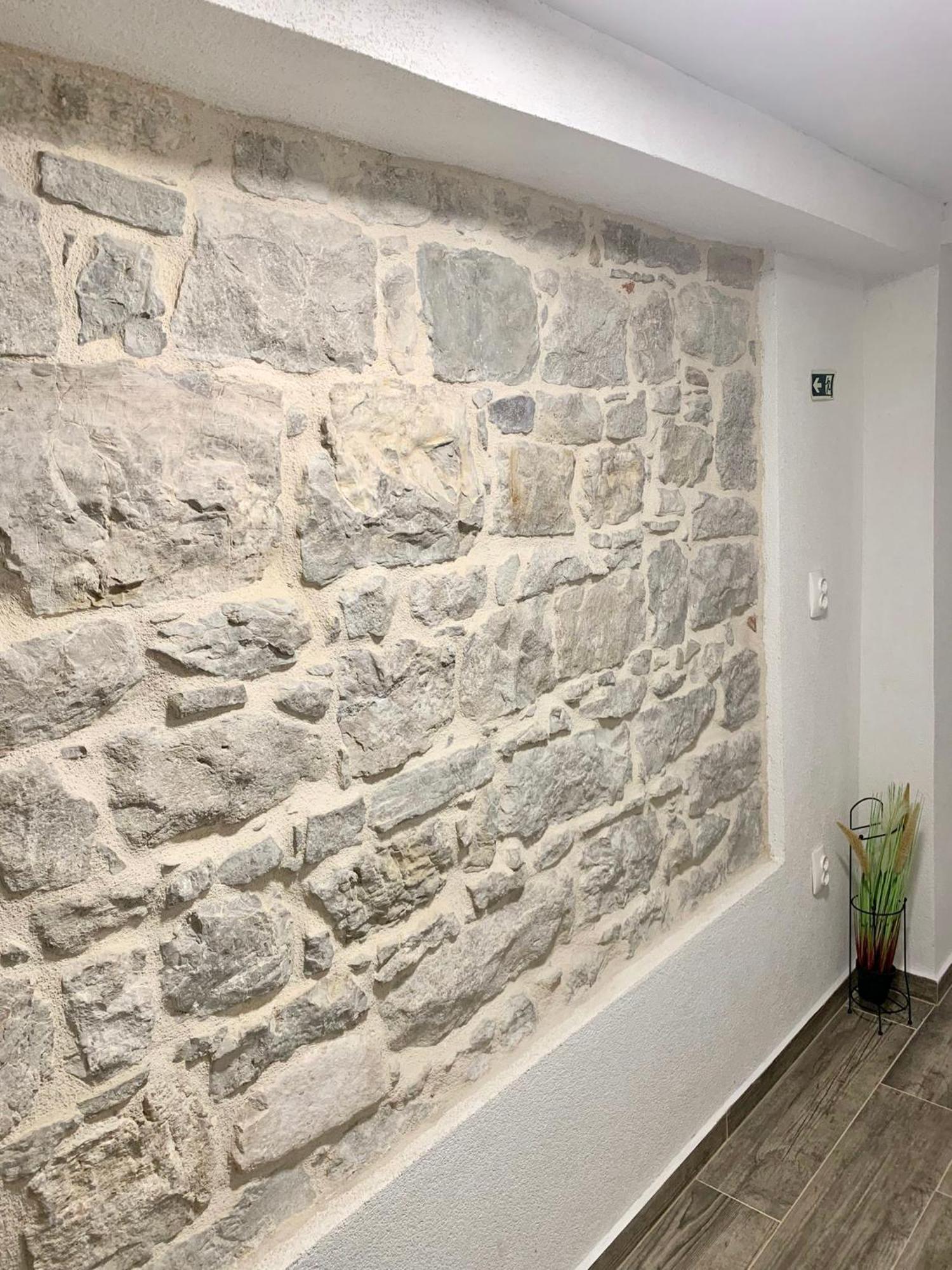 Apartman Blue Moon Split- Free Parking מראה חיצוני תמונה